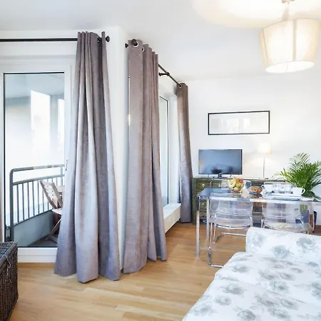 Appartement The Maybach - Rooftop Living Xberg, 1br, 1 Living Room, Group & Family Friendly, 2 - 4 Guests *