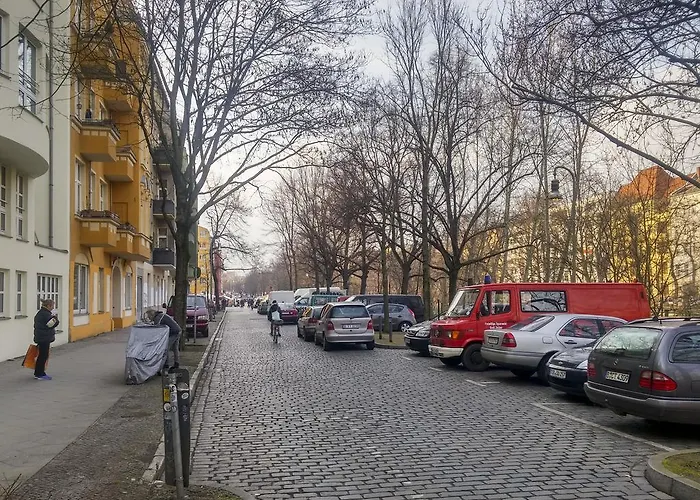 Daire The Maybach - Rooftop Living Xberg, 1br, 1 Living Room, Group & Family Friendly, 2 - 4 Guests