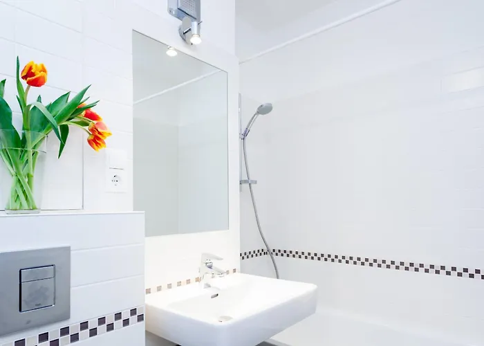 The Maybach - Rooftop Living Xberg, 1br, 1 Living Room, Group & Family Friendly, 2 - 4 Guests * Berlijn