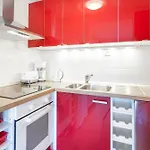 Διαμέρισμα The Maybach - Rooftop Living Xberg, 1br, 1 Living Room, Group & Family Friendly, 2 - 4 Guests