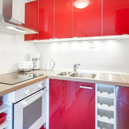 شقة The Maybach - Rooftop Living Xberg, 1br, 1 Living Room, Group & Family Friendly, 2 - 4 Guests