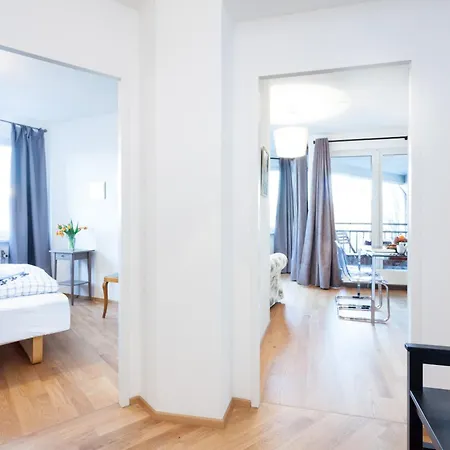 The Maybach - Rooftop Living Xberg, 1br, 1 Living Room, Group & Family Friendly, 2 - 4 Guests Appartement Berlijn